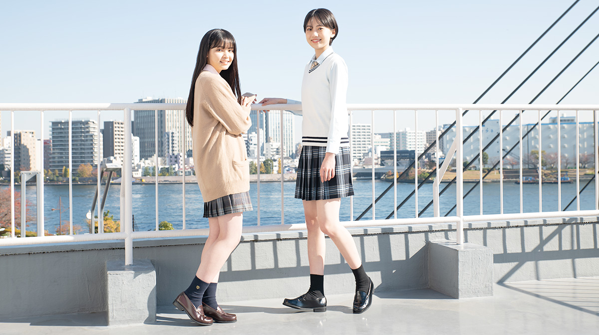 CHARKIESローファーモデル着用イメージ
