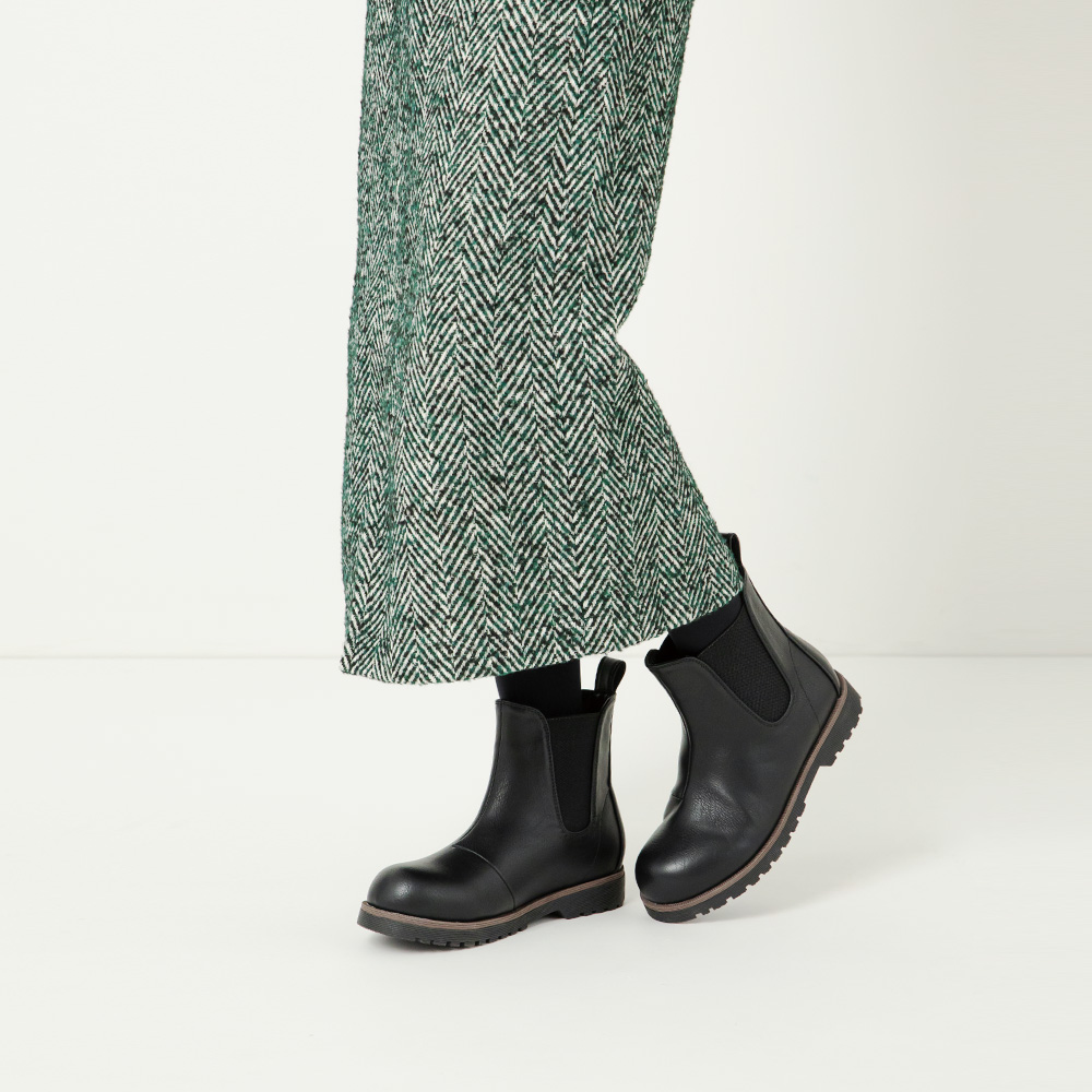 healmeサイドゴアブーツ